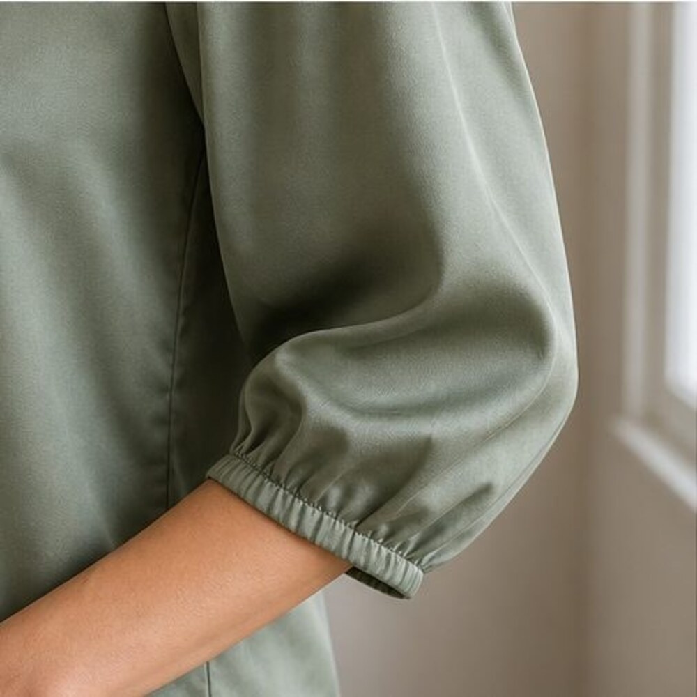 Sage V Neck Top - Picture 5 of 6